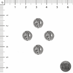 Medalla San Benito pasante