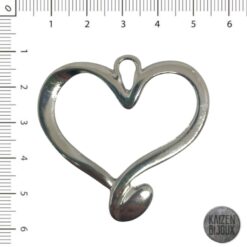 Corazon silueta entrelazada