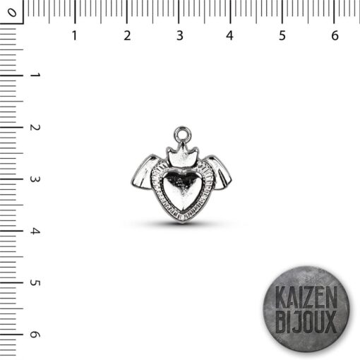 Corazon con alas y corona