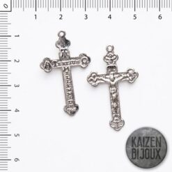 Cruz con cristo Millenium