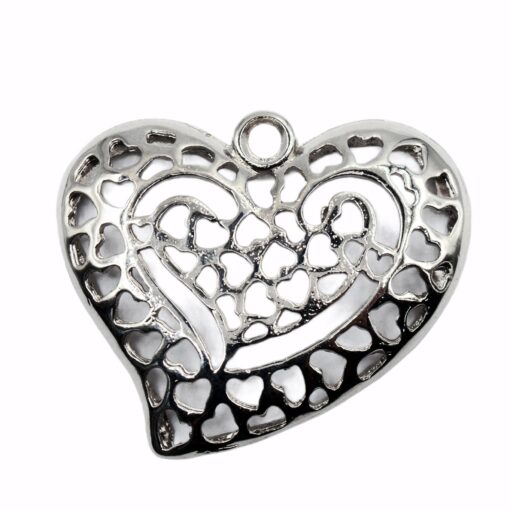 Corazón calado grande