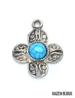 Dije Flor Con Piedra Turquesa