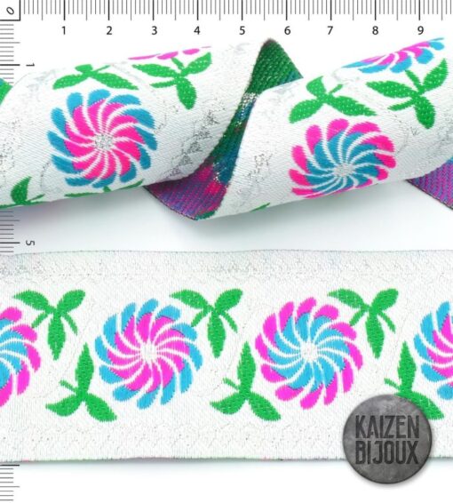 Galon Bordado 5cm Base Blanca Flores