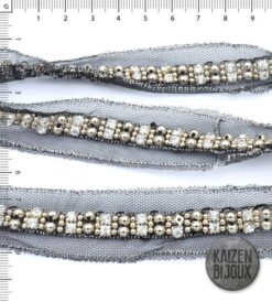 Galon Bordado Bolitas y Strass base negra